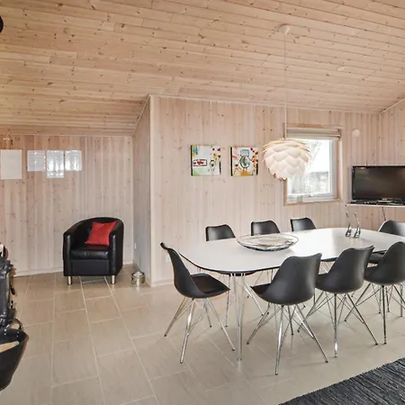 Three-bedroom In Дом отдыха